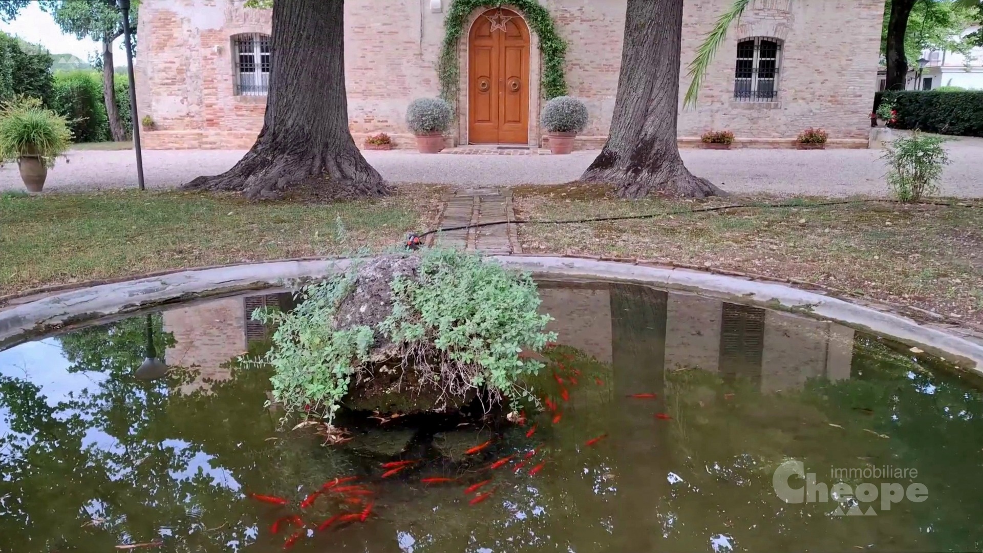 DSC_2_Villa Pignatelli.jpg